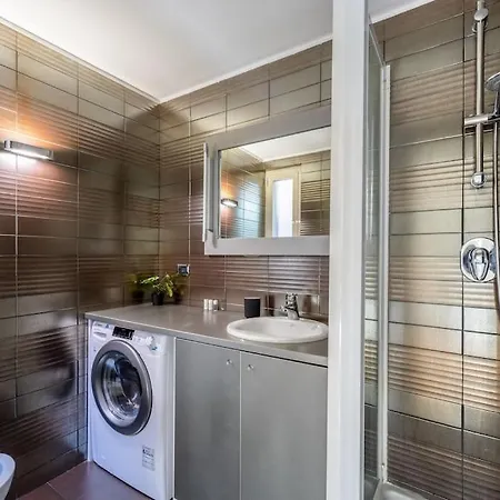 Napoleone's Nest - Elegant And Apartamento