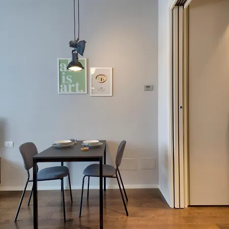 V. Veneto - Porta Venezia - Centro *