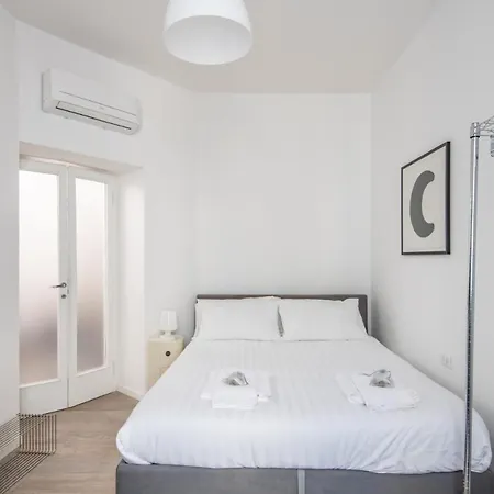 Easylife - Accogliente Bilocale Zona Porta Venezia Ξενοδοχείο