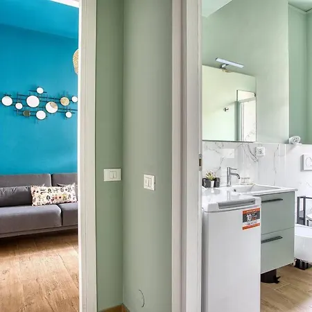 Altido Quirky Flat With Balcony *