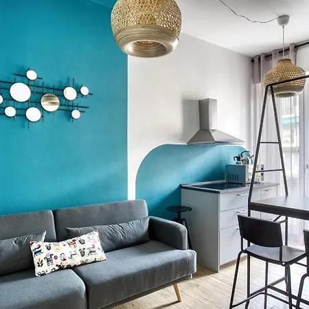 Altido Quirky Flat With Balcony * Milan