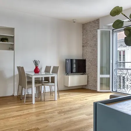 Joivy Fantastic Flat Near Center *