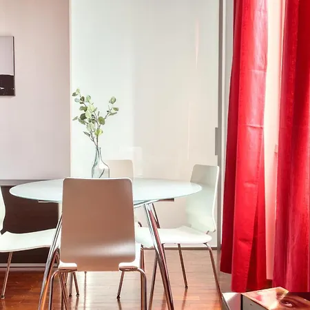 Joivy Charming In The Heart Of Isola District Apartment