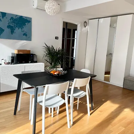 Apartman Sulla Metro 3 Gialla Maciachini *