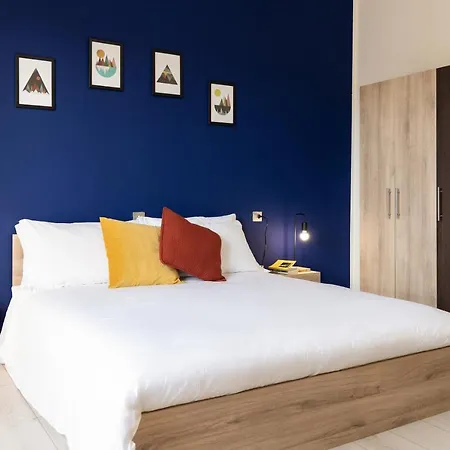 Accomodo - Mit12 Trivano Linate * Mediolan