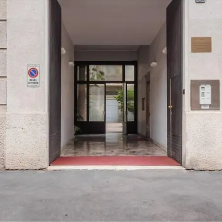 Apartment Milano-porta Romana Nearby Bagni Misteriosi *