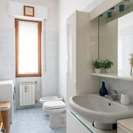 San Siro Big House Wifi Netflix Free Parking Apartment