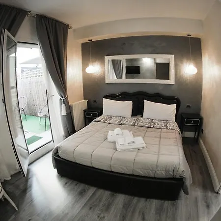 La Residenza Isabella 2* מילאנו