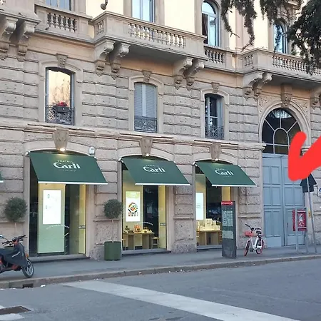 Oda ve Kahvaltı Tricolore 4*