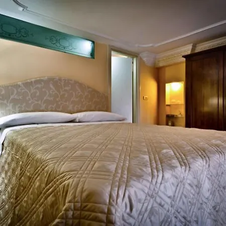 Boccaccio Apartment