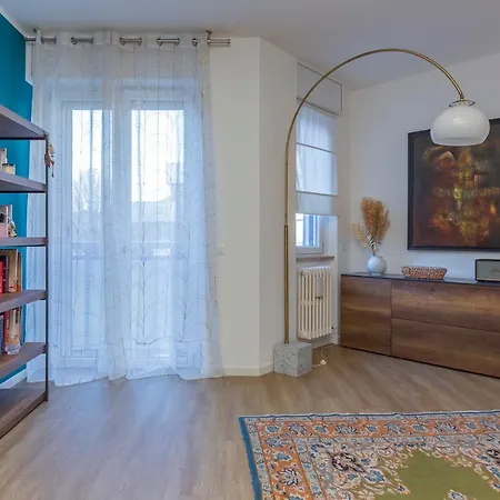 Luxury Near Navigli - Anemoni 5 Апартаменты *