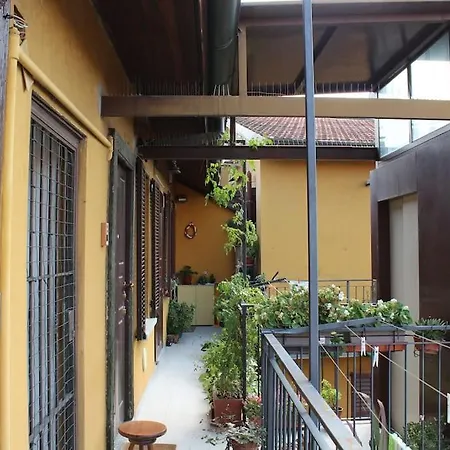 Appartement Luminous Studio @ Navigli - Tram Theme Milan