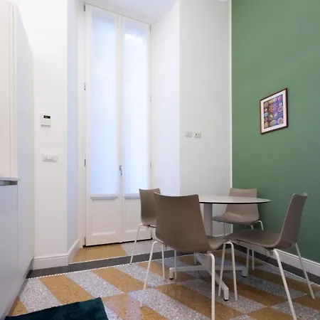 Apartment Casa Adelaide Milan