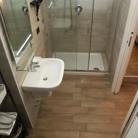 Meneghino Apart-hotel Milão