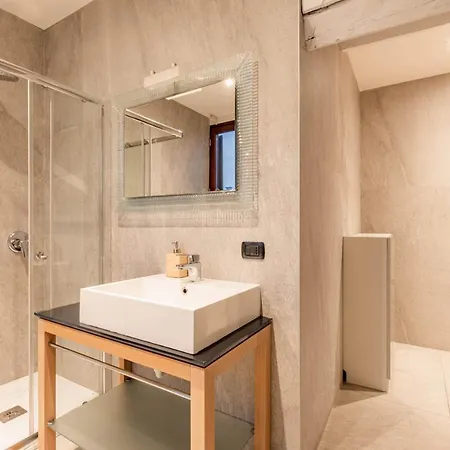 Appartement Brera Flat Near Duomo Milaan