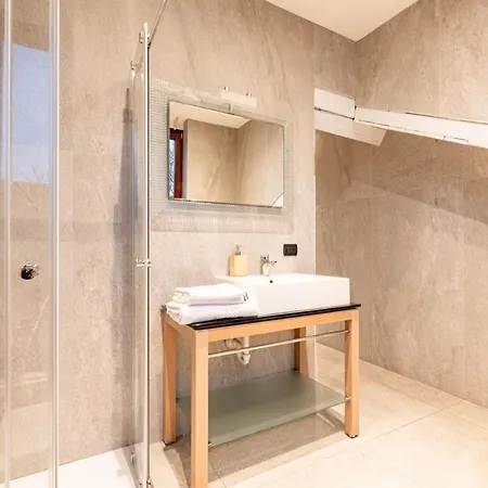 Apartment Brera Flat Near Duomo
