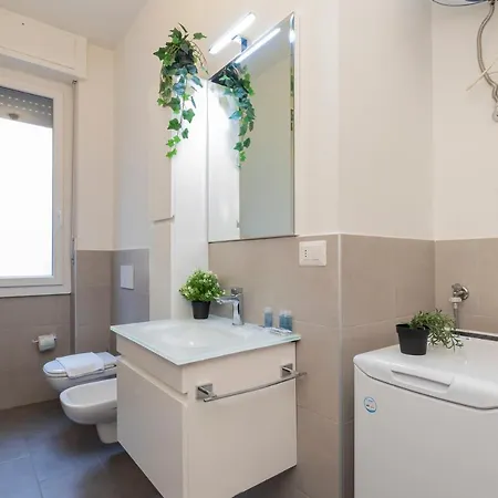 Appartamento Renovated Close To Station Ponte Seveso 42 *