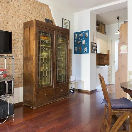 Garibaldi Apartment Milan