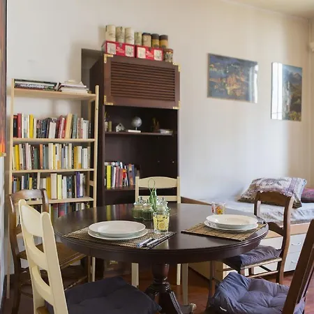 Garibaldi Apartment