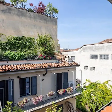 De Amicis' Nest - Center Apartment Milan