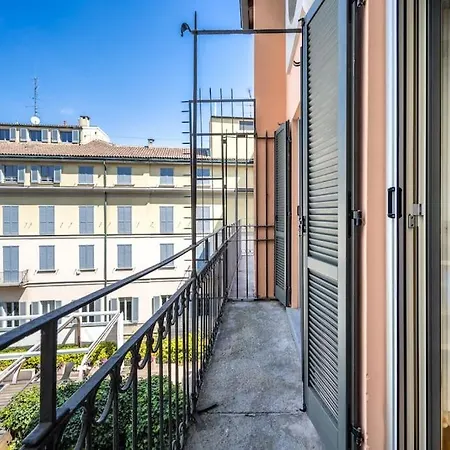 Napoleone's Nest - Elegant And Lägenhet *