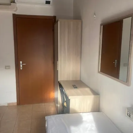 Mrhostel