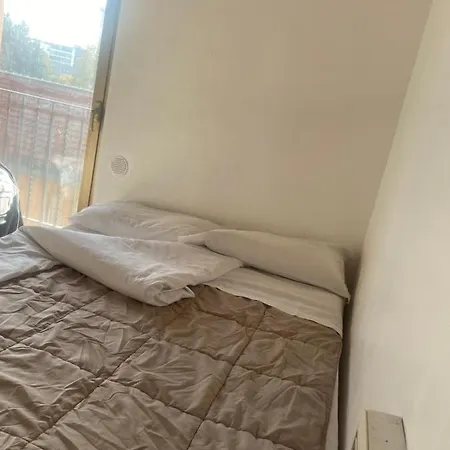Mrhostel
