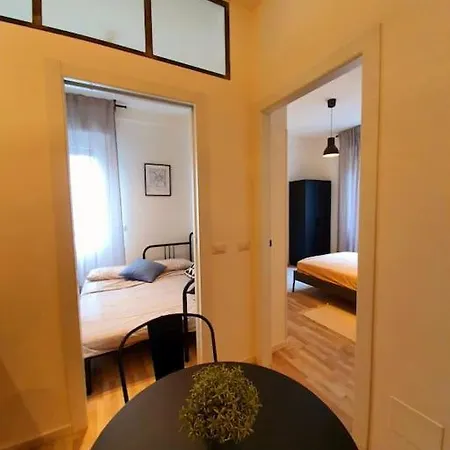 شقة Casa Della Ripa - Sui Navigli!