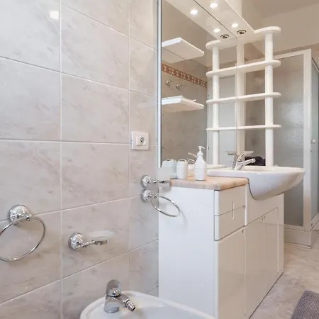 Mila Brizi Apartment