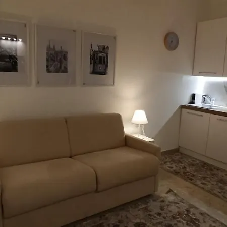 Smart Porta Venezia Fashion District *