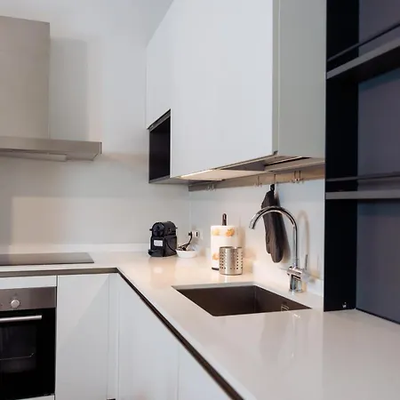 Apartament San Siro Metro - Life - Red Diamonds Mediolan