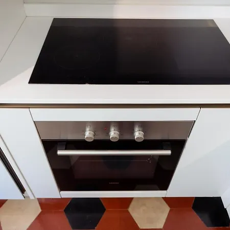 San Siro Metro - Life - Red Diamonds Apartament *