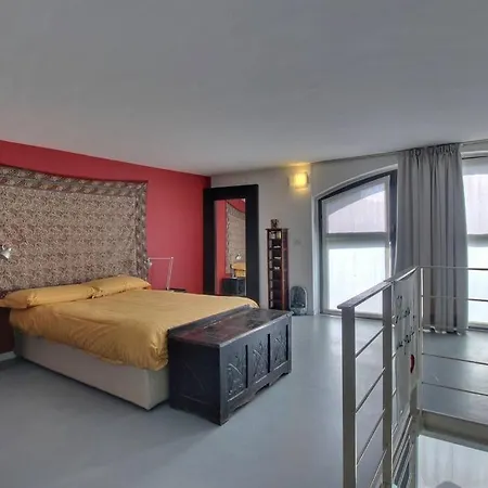 Design Loft - 5 Mins From Fondazione Prada Apartamento