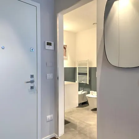 V. Veneto - Porta Venezia - Centro * Milán