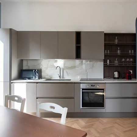 Youhosty - De Cristoforis 5 * Milan