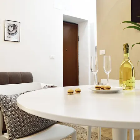 Easylife - Caloroso Bilocale Con Spazio Esterno In Zona Nolo