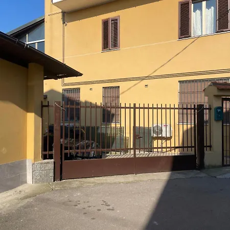 Roberta House * Milan