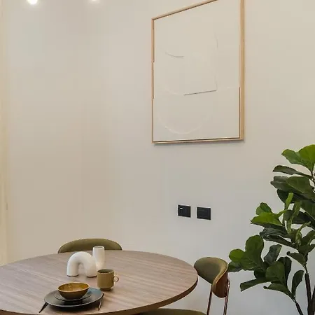 Casa Unica - Elegant With Balcony - Centrale 1 *