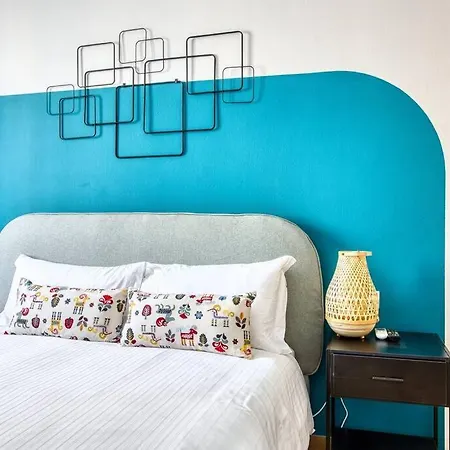 Altido Quirky Flat With Balcony Apartment *