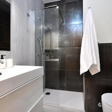 Luxury Near Niguarda Graziano39 *