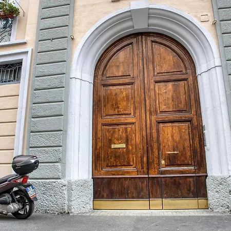 Joivy Fantastic Flat Near Center