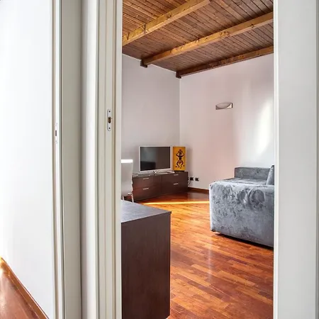 Joivy Charming In The Heart Of Isola District Appartement Milan