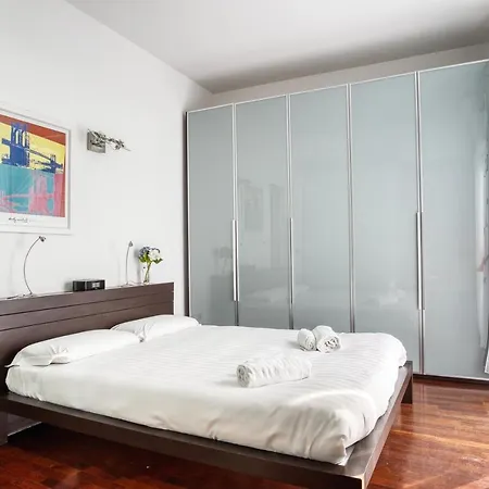 Apartment Joivy Charming In The Heart Of Isola District