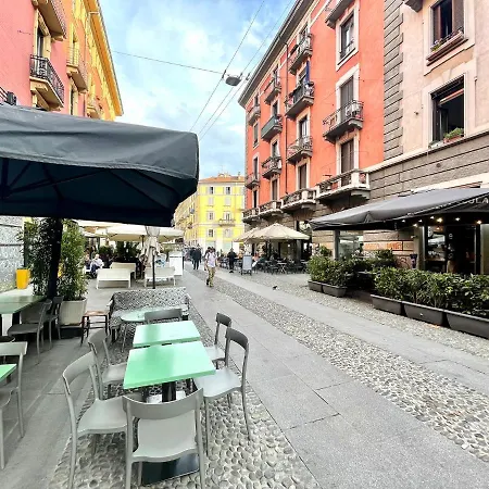 Inavigli - Retro-chic Flat Close To Design District Milan