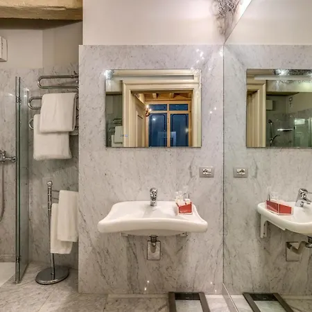 Santa Marta Милан