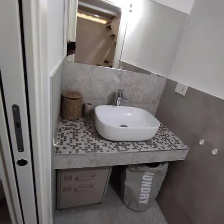 Duomo Porta Venezia Mini Loft Con Wifi E Netflix * 밀라노