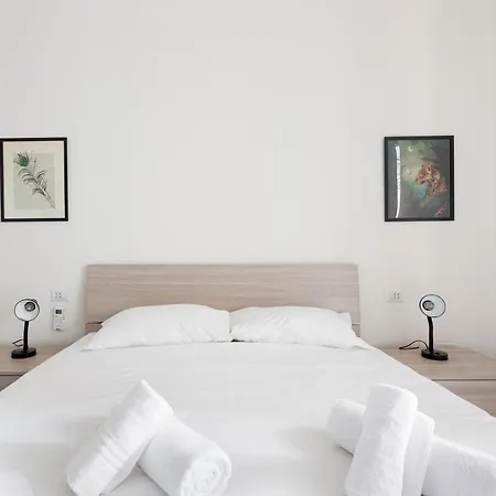 Guesthost - Dergano Comfy - 250 M Far From M3 Apartamento Milán