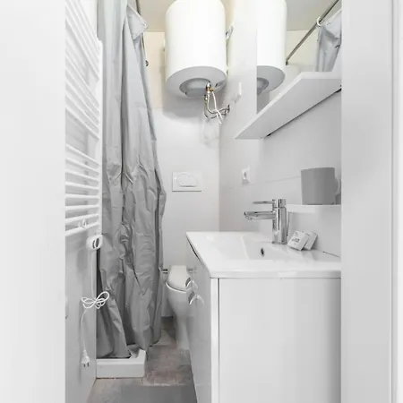 Easylife - Funzionale E Accogliente Monolocale Nel Cuore Dei Navigli Apartment *