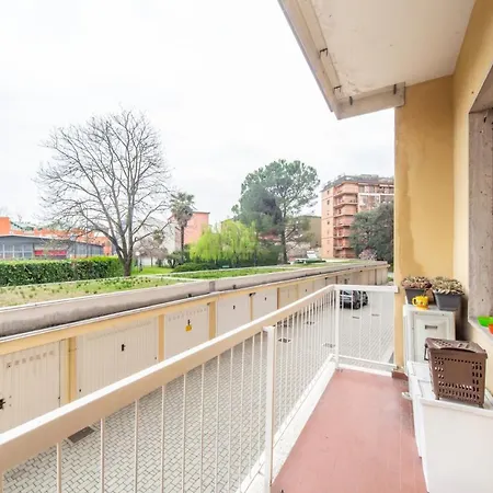 Easylife - Lussuoso Trilocale Con Balcone E Vasca Idromassaggio In Zona Barona Apartment *