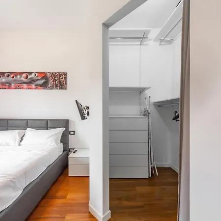 Easylife - Lussuoso Trilocale Con Balcone E Vasca Idromassaggio In Zona Barona Apartment Milan